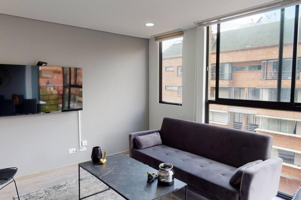 Luxury Unicentro Hab2 *