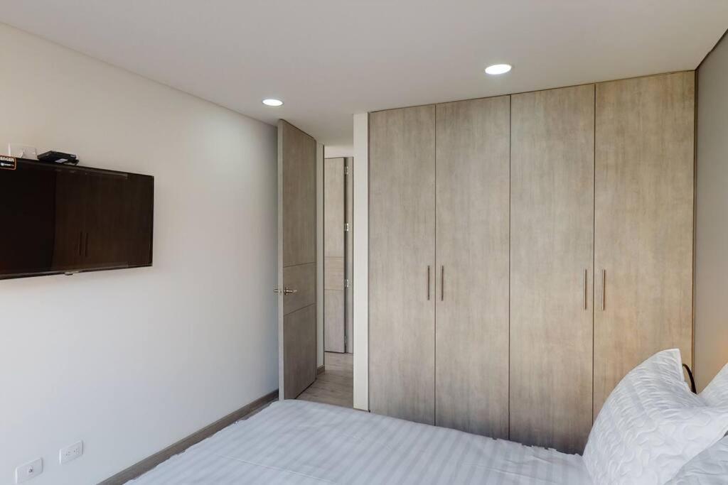 Apartamento Luxury Unicentro Hab2